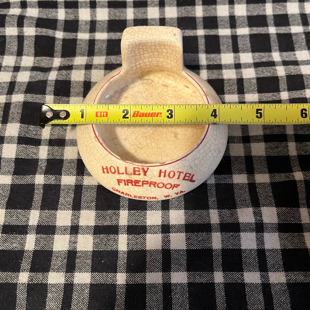 Vintage FIREPROOF HOLLEY HOTEL ashtray.